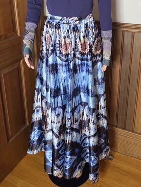 NWT Ashley Stewart Blue Tie-Dye Satin Maxi Skirt with Sunburst Motif 1X
